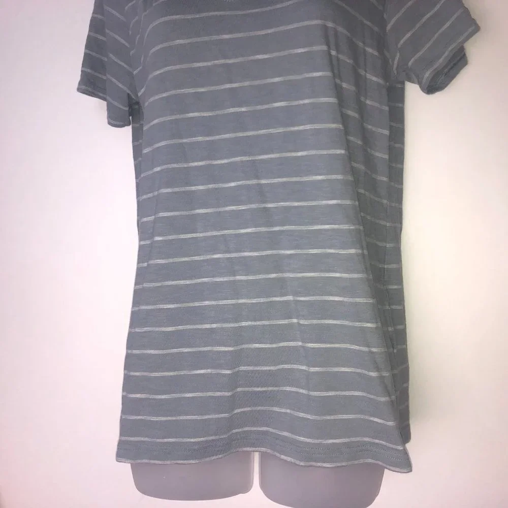 The North Face T-shirt Gray White Stripes Women's M/M‎ - Picture 3 of 14